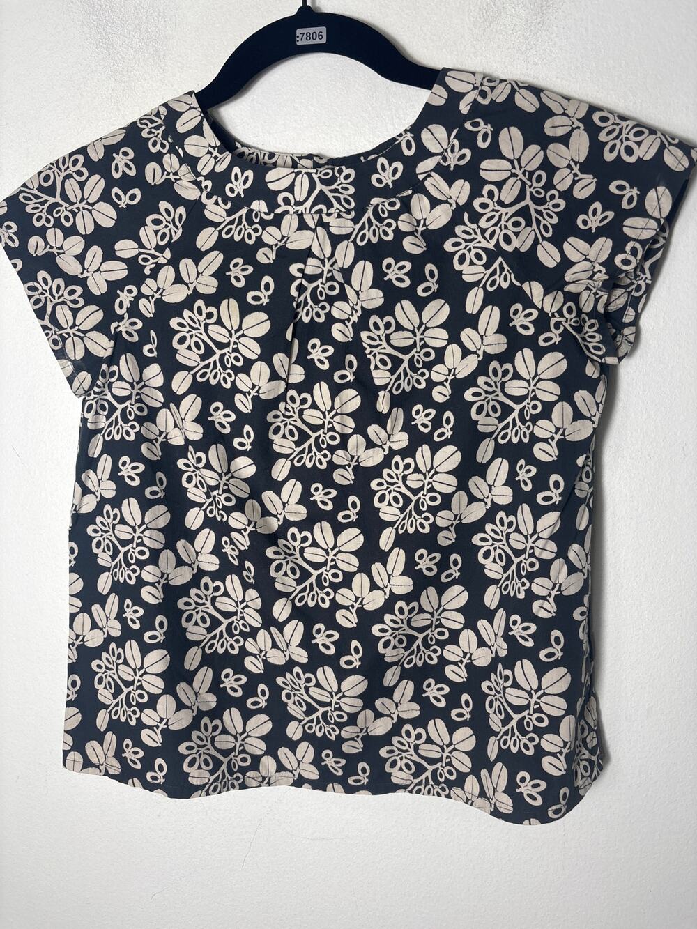Girls Bonpoint Black and Cream Top Sz 10